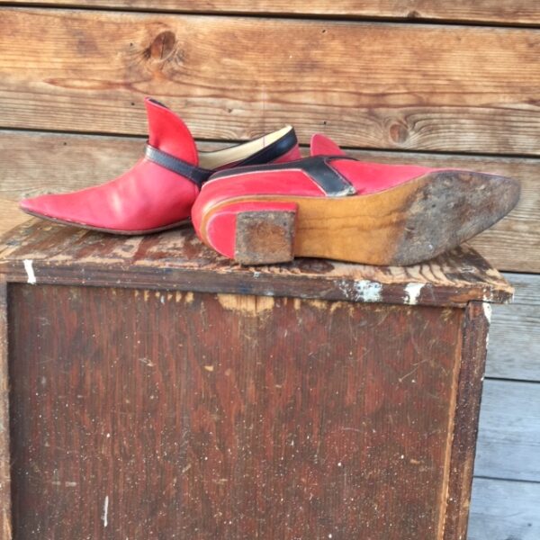 Red Italian leather bootlets