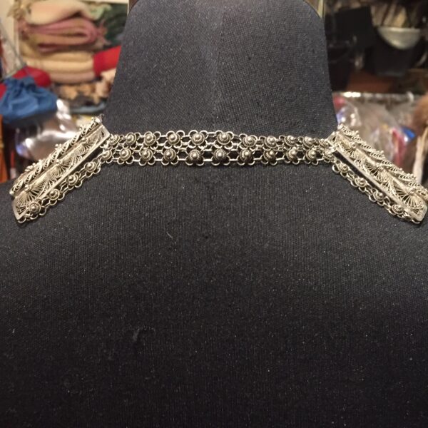 Multi strand silver necklace closure