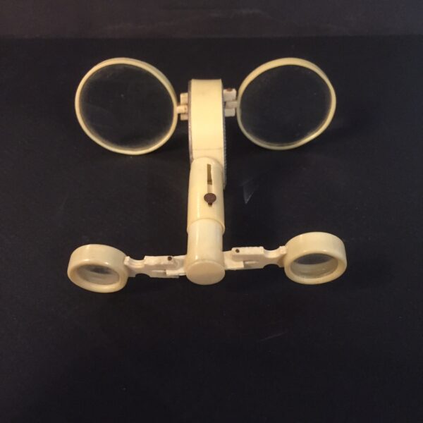 Vintage Opera and Field glasses gadget