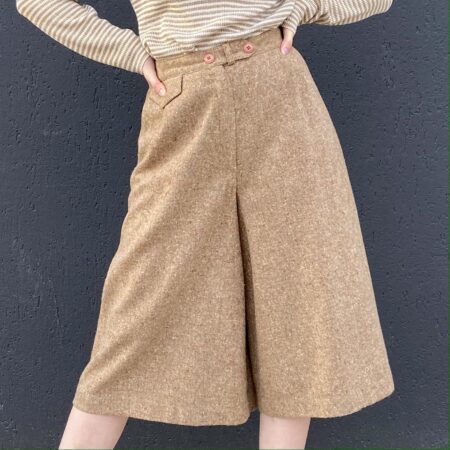 woman's legs in culottes