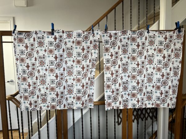 1950's curtains with wreath block print